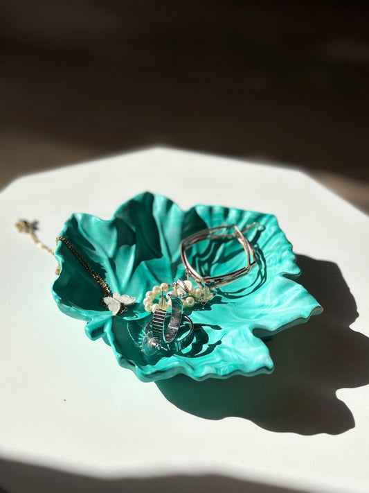 Leaf Trinket