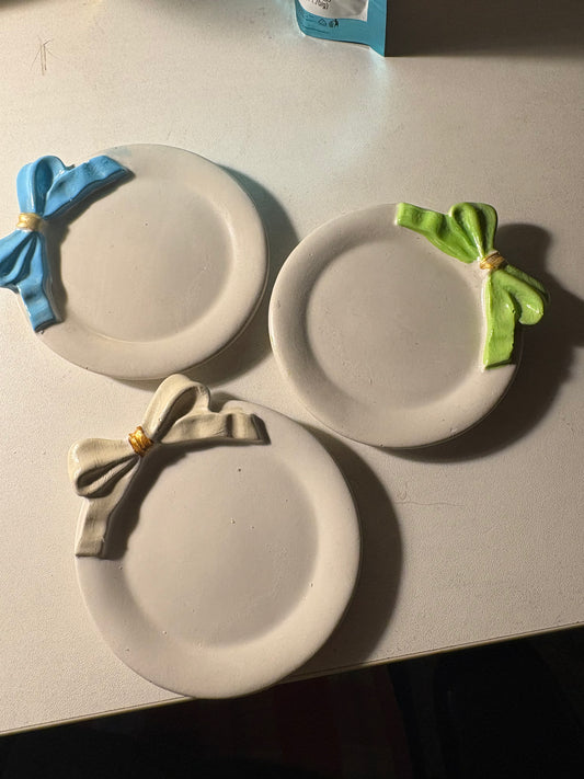 Bow Round Ash Tray / Trinket