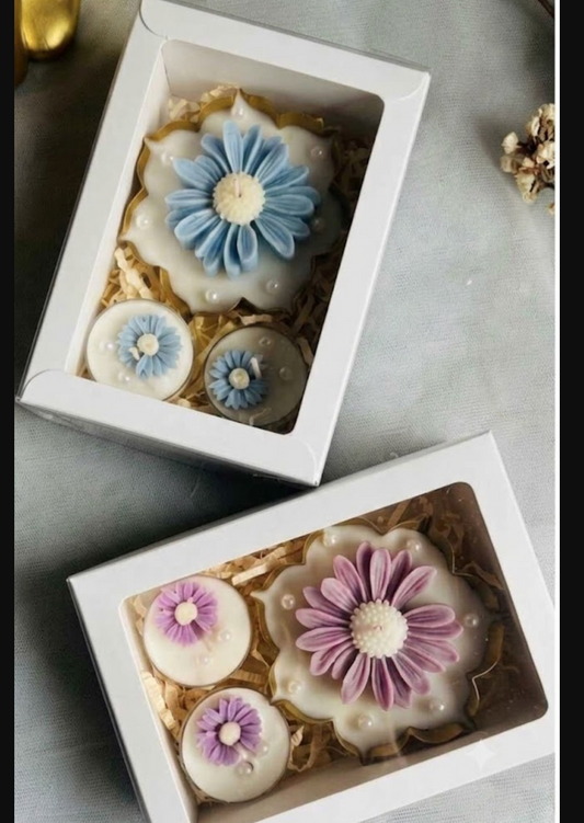 Urli & Two tealights festive pack